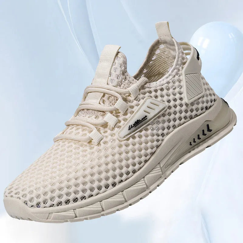 Men's mesh breathable sneaker in synthetic leather with lace-up front and EVA sole