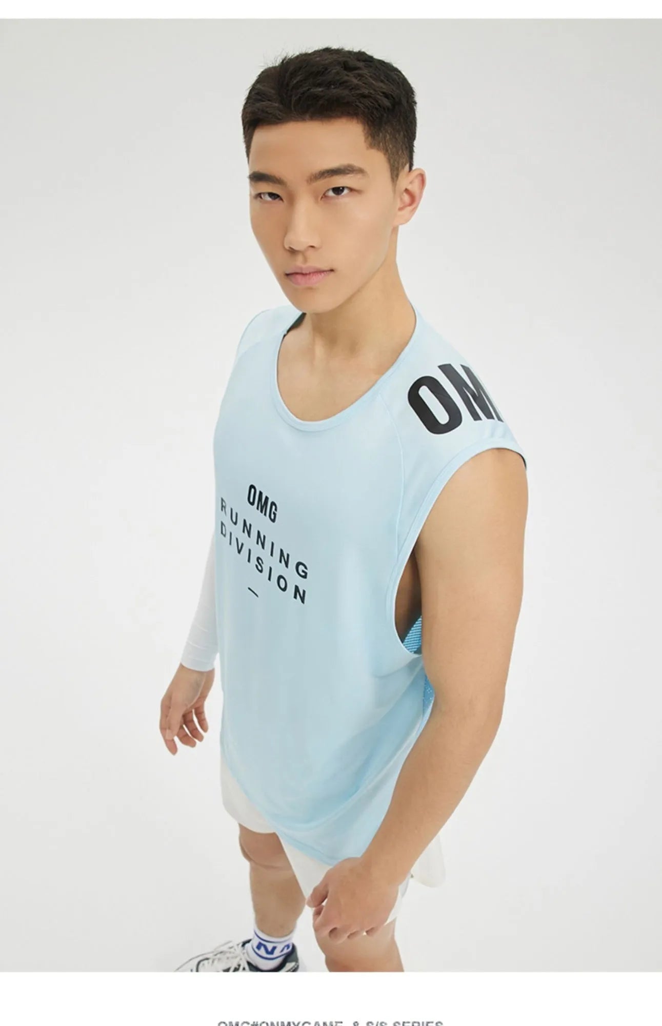 Men's black mesh sports vest with breathable fabric for summer fitness activities