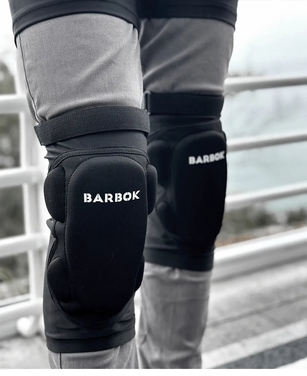 Adult hip protection pad in BA103 Black for roller skating and skiing with NBR foam impact absorption