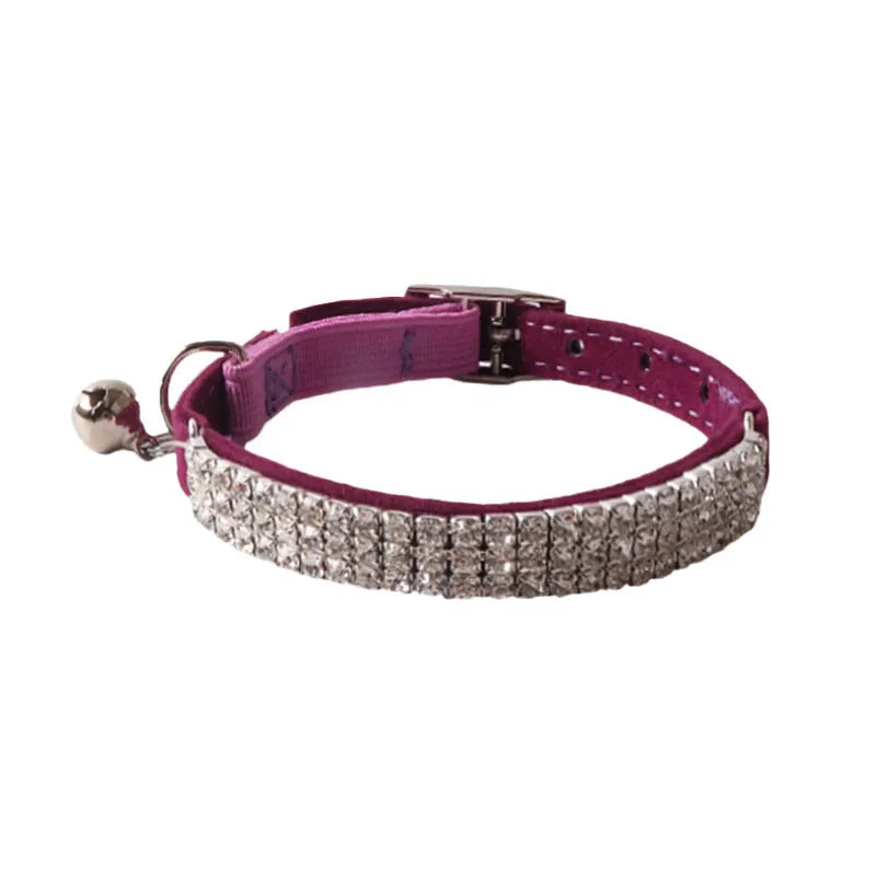 Flannel-lined cat collar with elastic buckle in six colour options