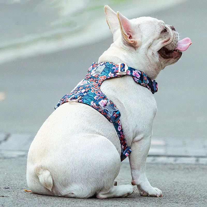 Floral pattern dog chest harness with pull-resistant strap in pure cotton material