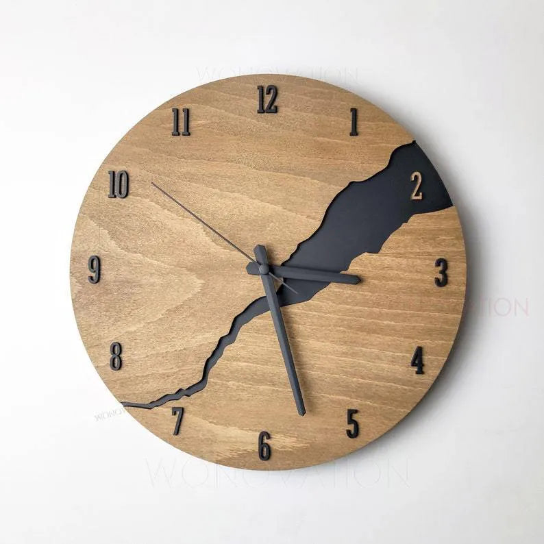 Wooden wall clock with creative crack design in natural finish, modern style for home decor