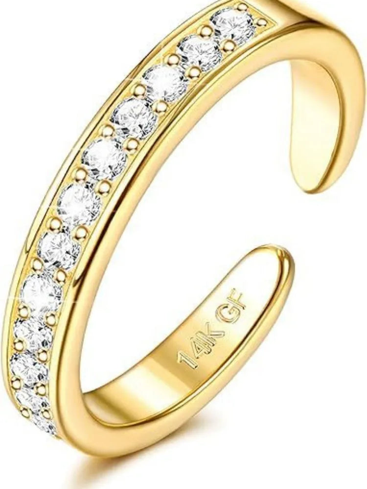 Geometric toe ring with 14K gold plating and unisex design on foot