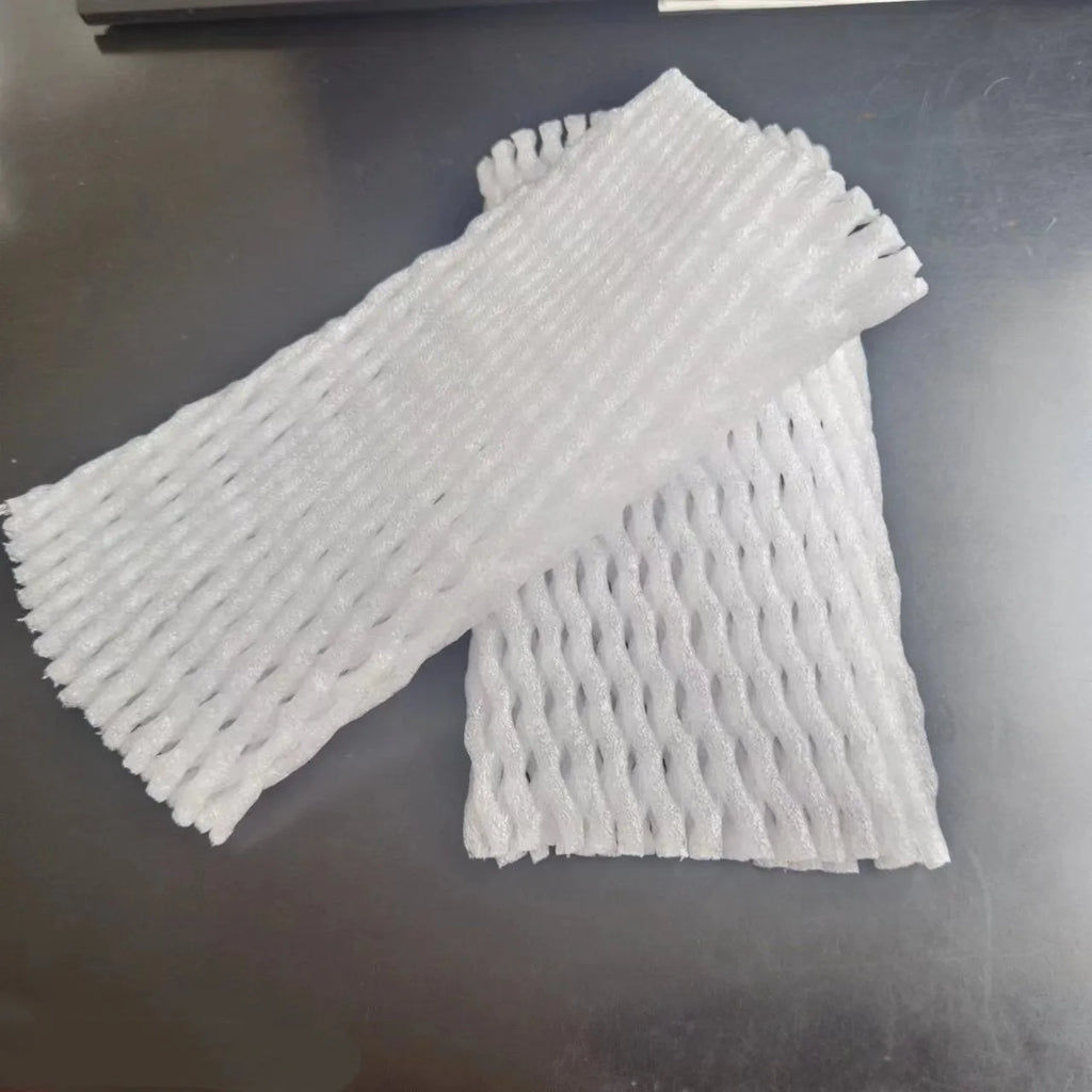 White foam mesh net protective cover for fruit, shown with size options from 6x5cm to 18x7cm.