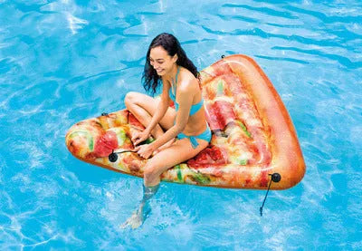 Pizza-themed inflatable surfboard recliner floating in water with vibrant colours and 175cm dimensions