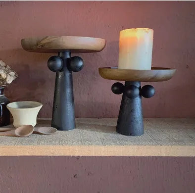 Round high-legged wooden tray in modern simplicity style for home décor displays