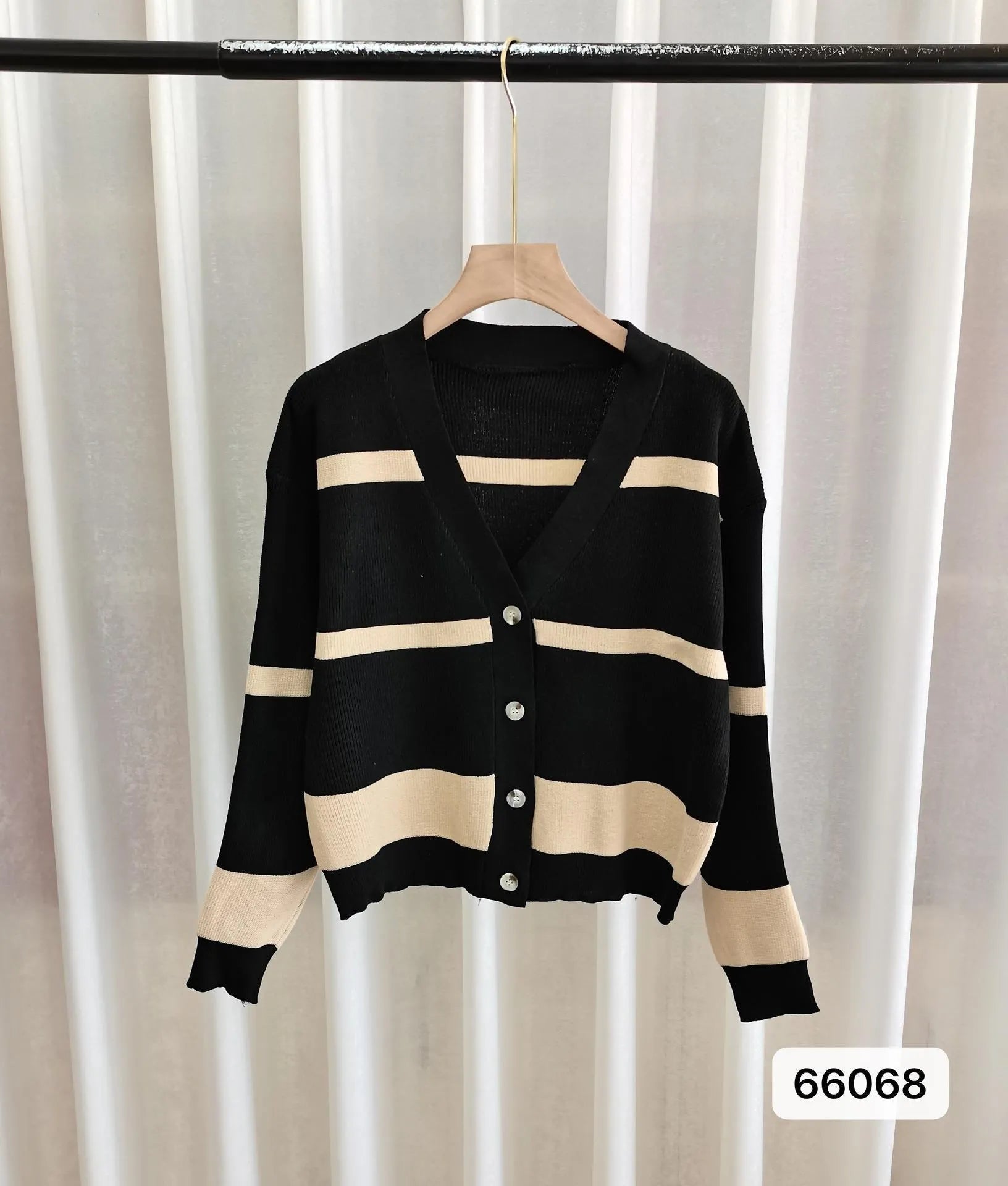 Women's striped knitted cardigan with 3D pattern, V-neck, and button front in slim fit