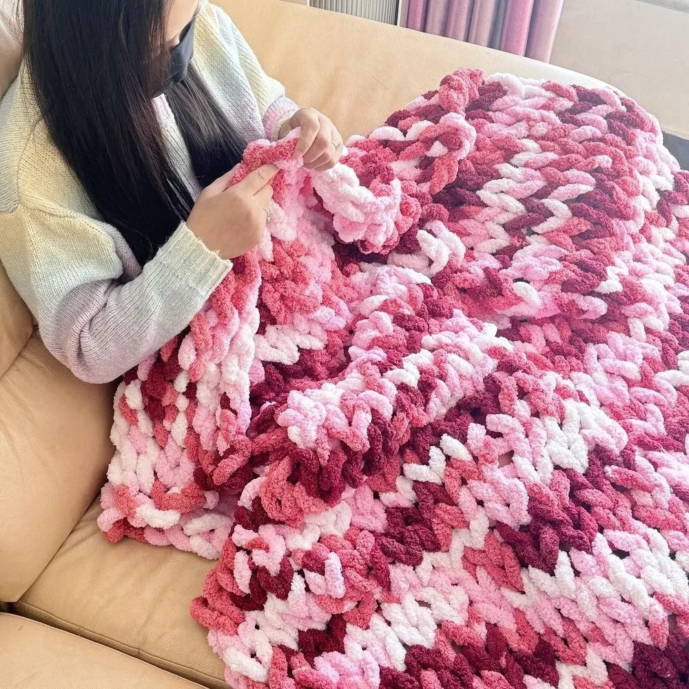 Chenille braided gravity blanket in colourful design with coarse yarn knitted texture