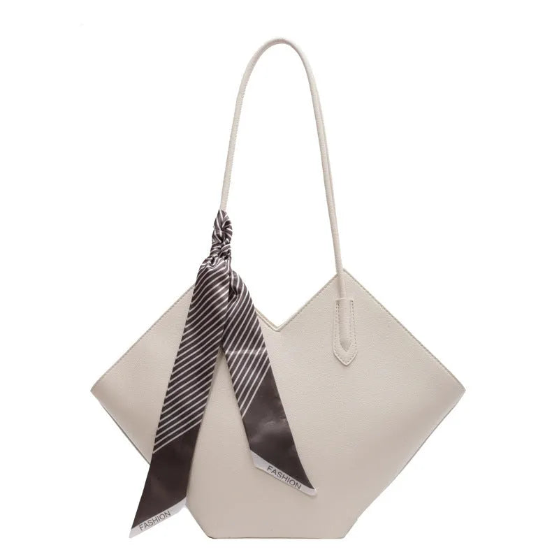 Women's large capacity PU leather shoulder bag in horizontal square shape with sandwich pocket