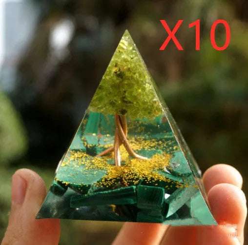 Clear epoxy resin pyramid ornament with embedded blue lapis lazuli crystal gravel, 6cm tall.