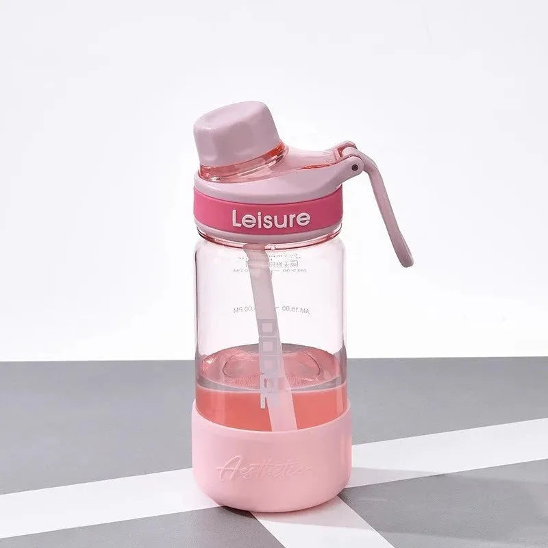 Plastic straw heat-resistant portable cup in grey, green or pink with direct-drink spout