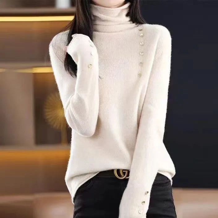 Slim fit knitted bottoming shirt in camel colour with 3D pattern and short 40cm length