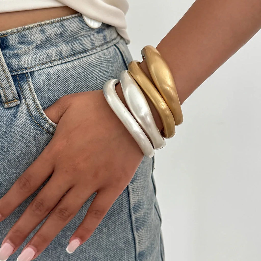 All-match matte texture spring bracelet ornament alloy electroplated ellipse design gold silver bracelet
