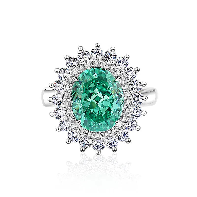 S925 silver emerald ring for women with a geometric design and an inlaid high carbon diamond centre stone.