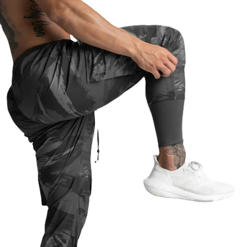Men's loose woven fitness leggings in camouflage, moisture wicking nylon lining, available in multiple sizes