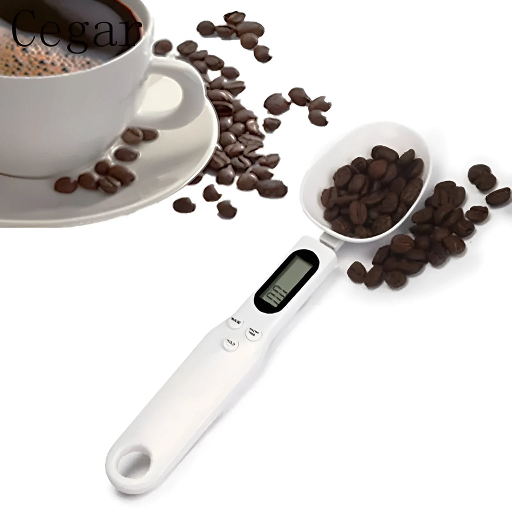 Digital measuring spoon with LCD display showing weight, in black colour, with removable spoon bowl