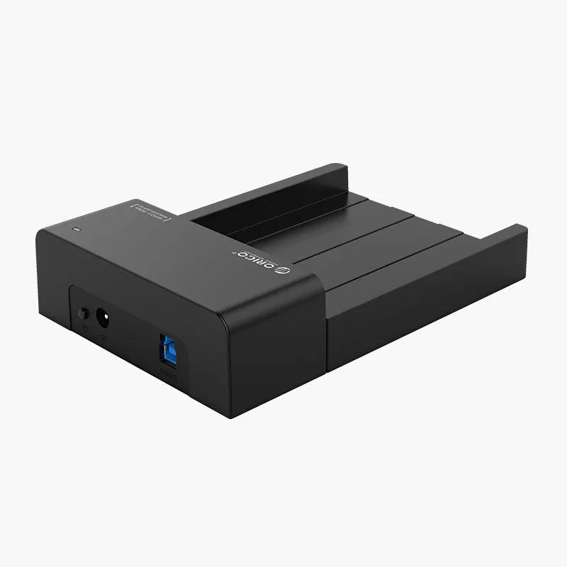 Black plastic 2.5 inch SATA hard disk box with data cable for universal drive protection