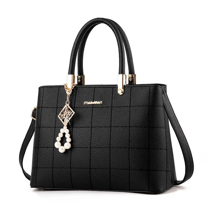 Ladies one shoulder messenger bag in PU with zipper closure and car suture detail