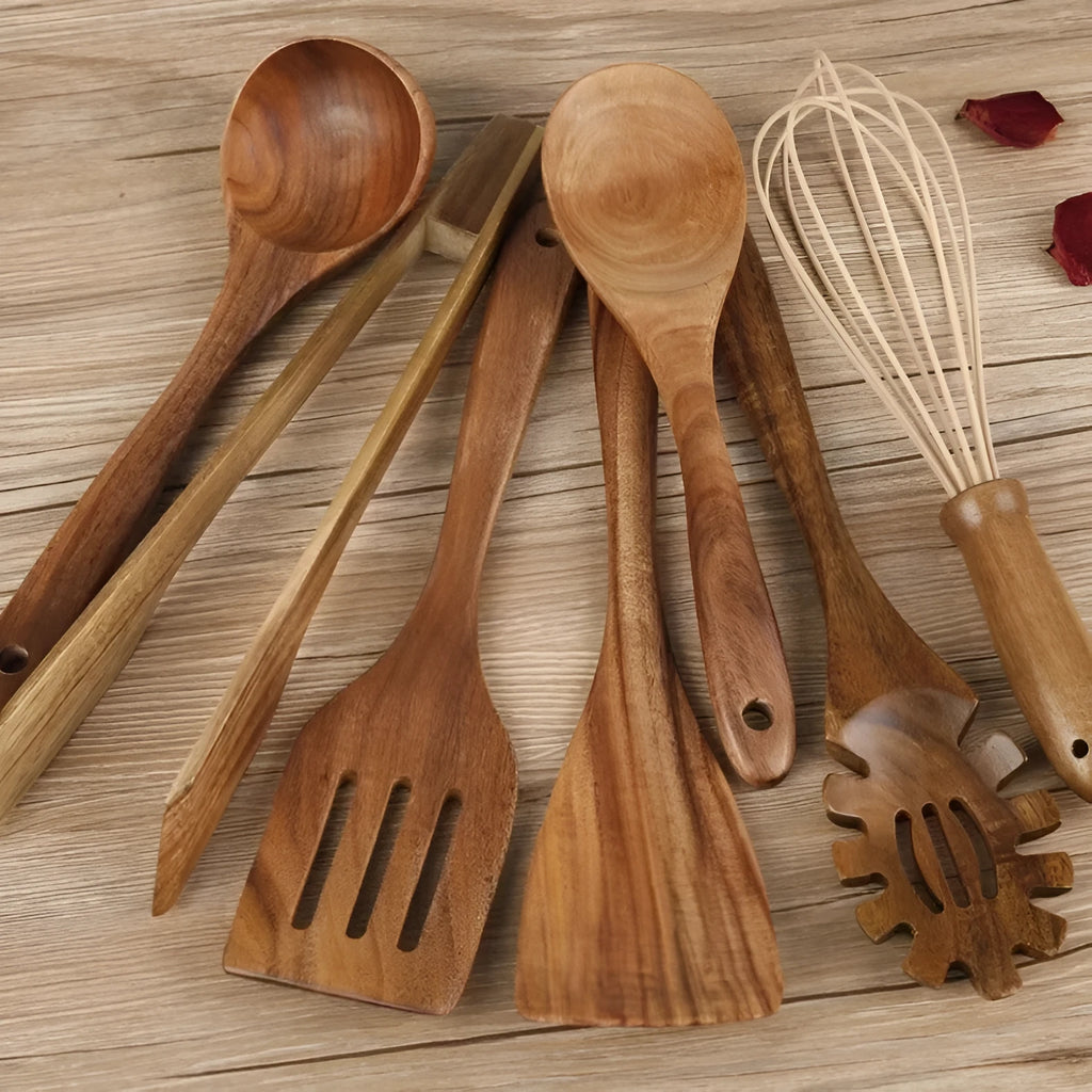 Seven wooden spoon shovels with anti-slip handles for non-stick pan cooking