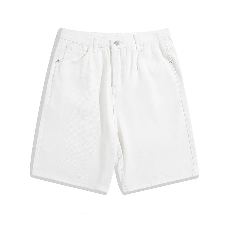 Men's casual denim shorts in mid waist straight-leg style with five pockets