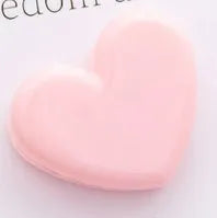 Pink love heart-shaped photo clip on white background, 3.2 cm size, lightweight decoration
