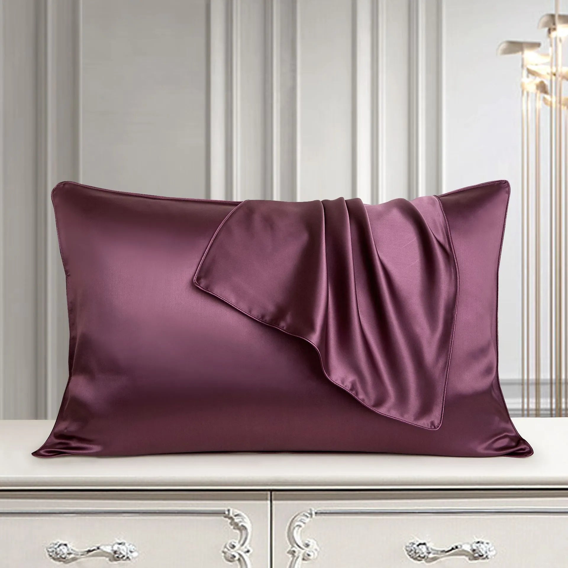 Single mulberry silk pillowcase in palace luxury style, size 48cm by 74cm.