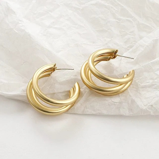 Sweet simulated pearl earrings for women gold alloy geometric shape party office leisure gift choice of 18 styles A-R