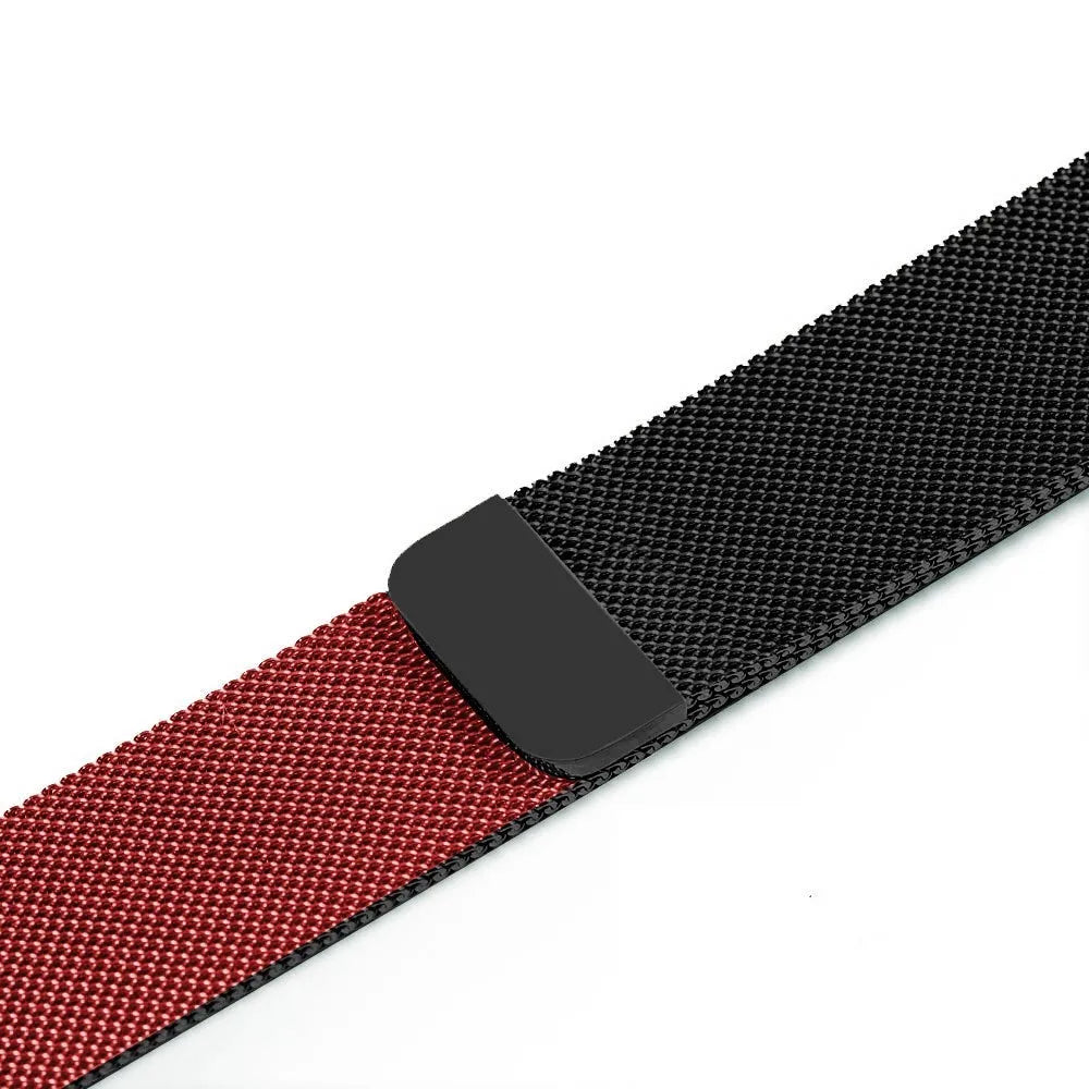 Stainless steel watch strap in silver colour for 38mm or 42mm watch cases.