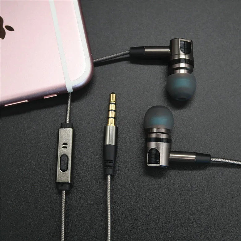 846 in-ear metal earphones with titanium grey metal housing and detachable TPE cable