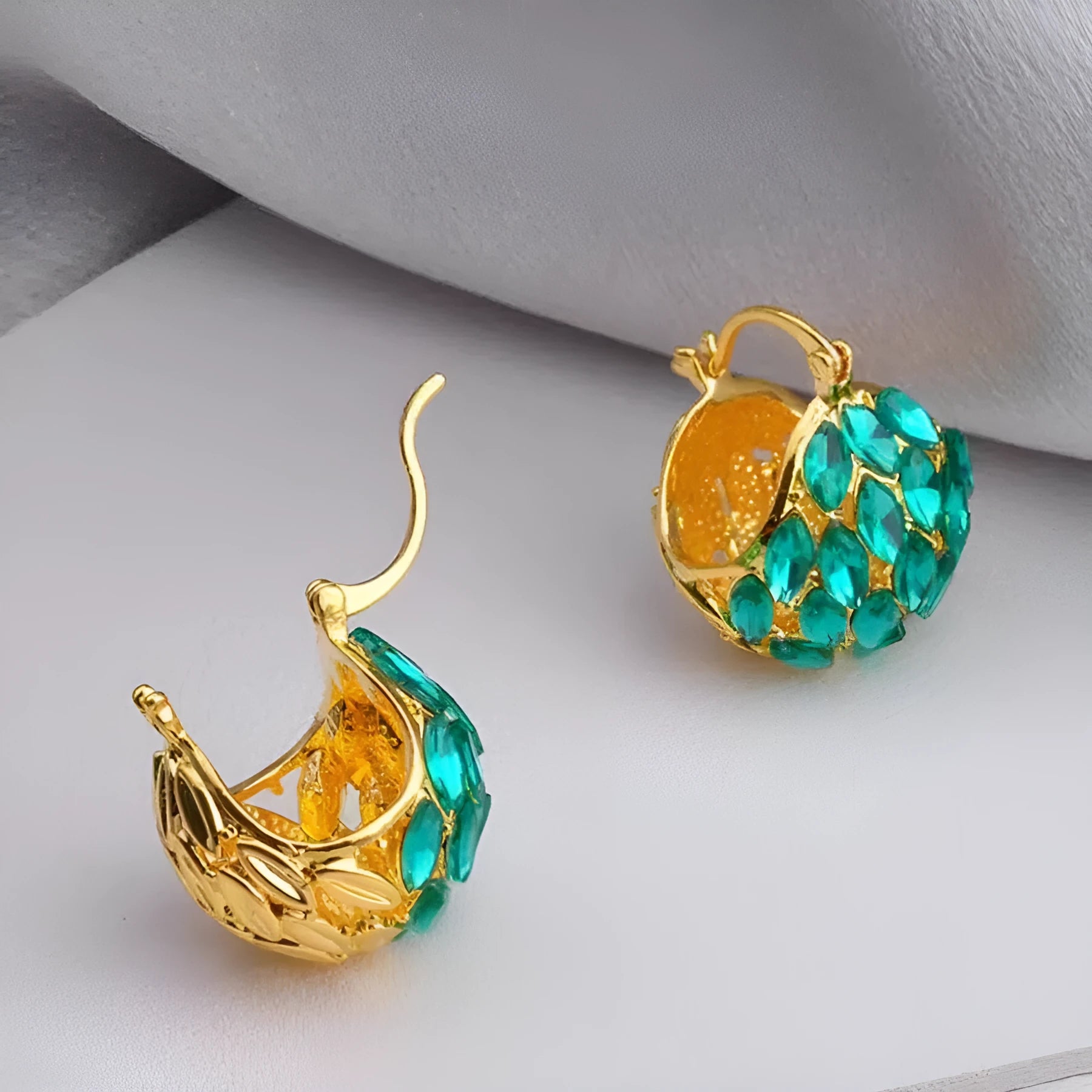 Green light luxury zircon cabas earrings with alloy geometric drop shape and round element
