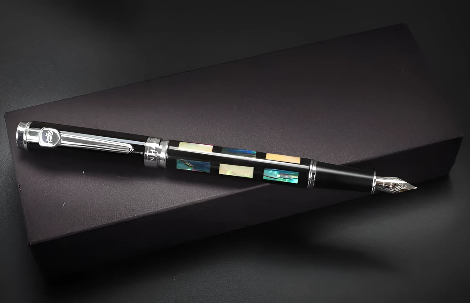 Ceramic colour lacquer pen with metal shell, rotating ink supply, and choice of three nib sizes in peach wood finish