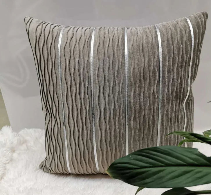 Striped plush velvet pillow cover for sofa in various colours on a 45x45 cm cushion.