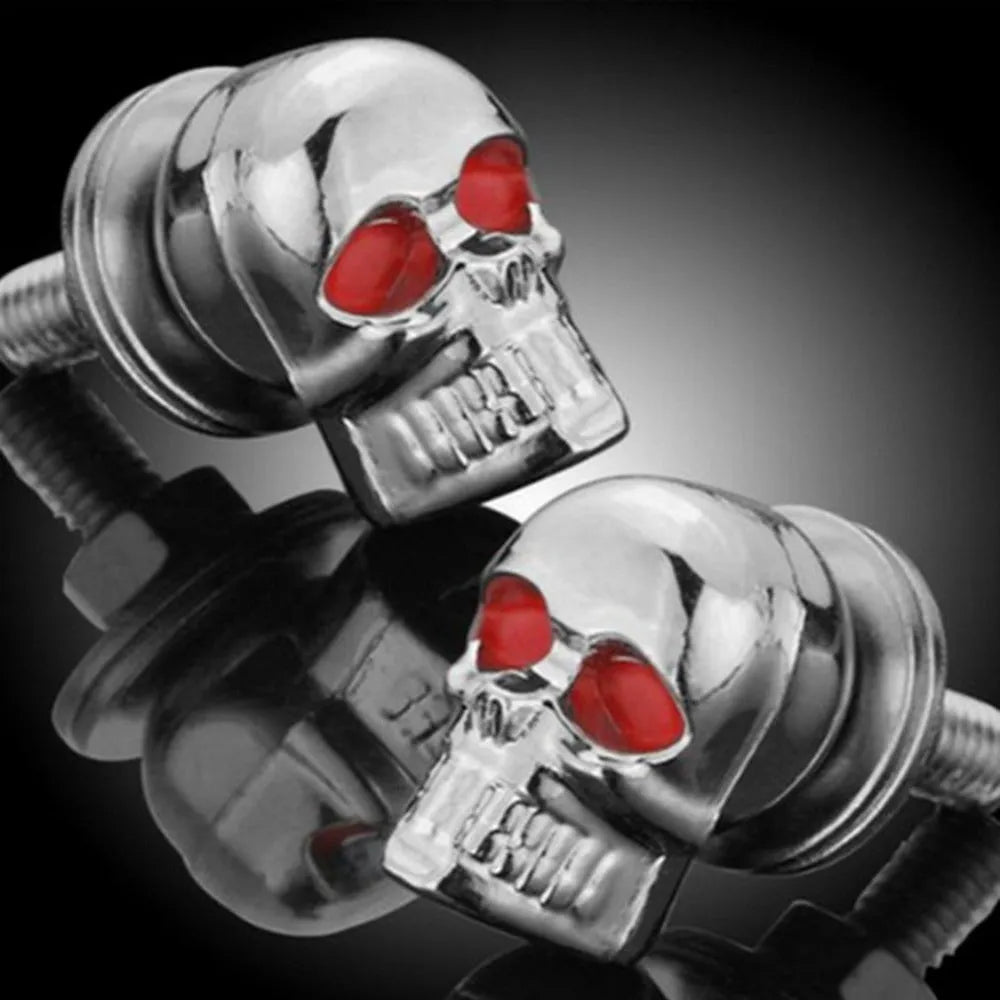 Pair of silver metal skull bolts for motorcycle fairings, 2.6 cm x 1.9 cm x 1.5 cm