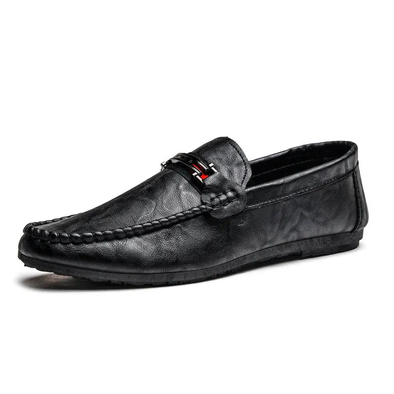 Men's Doudou casual shoes with black PU upper and rubber sole on a light background