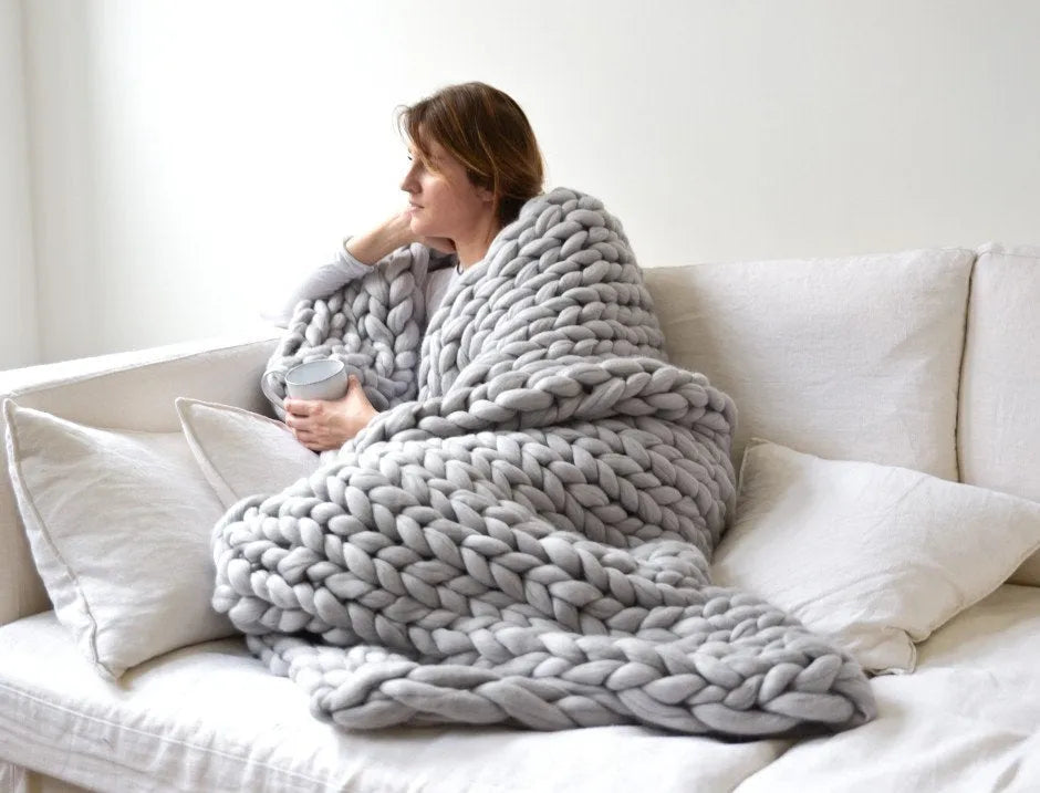 Nordic thick acrylic hand-woven blanket in white colour with plain pattern