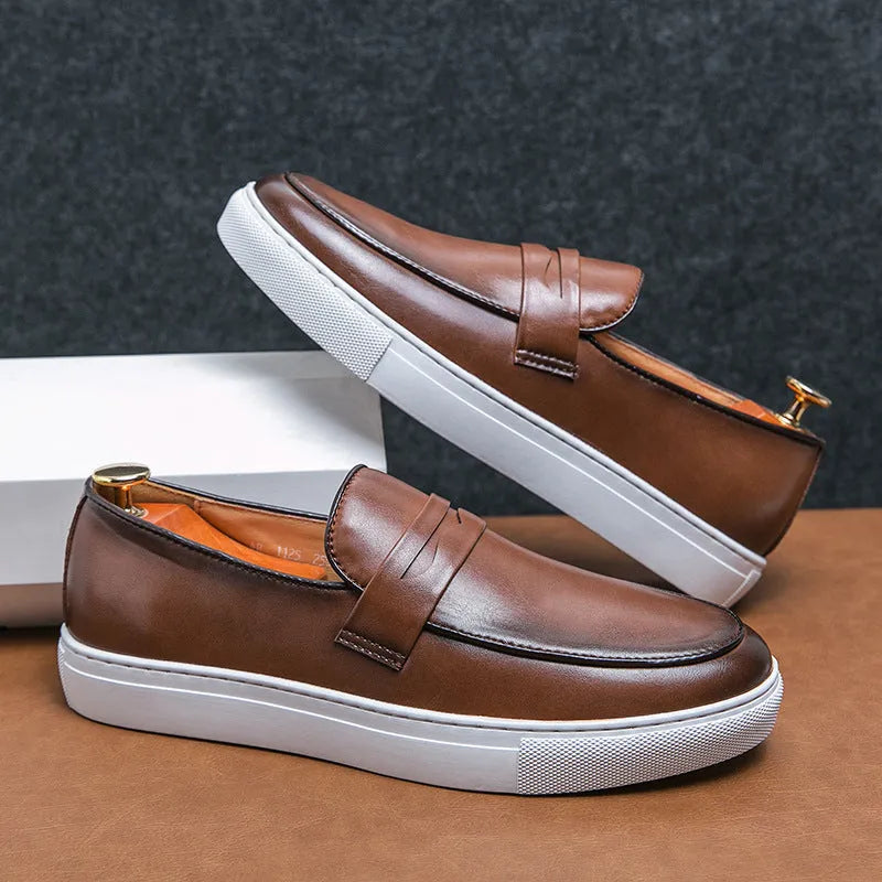 Plus size board shoes for men in brown with flat heel and rubber sole, size 44