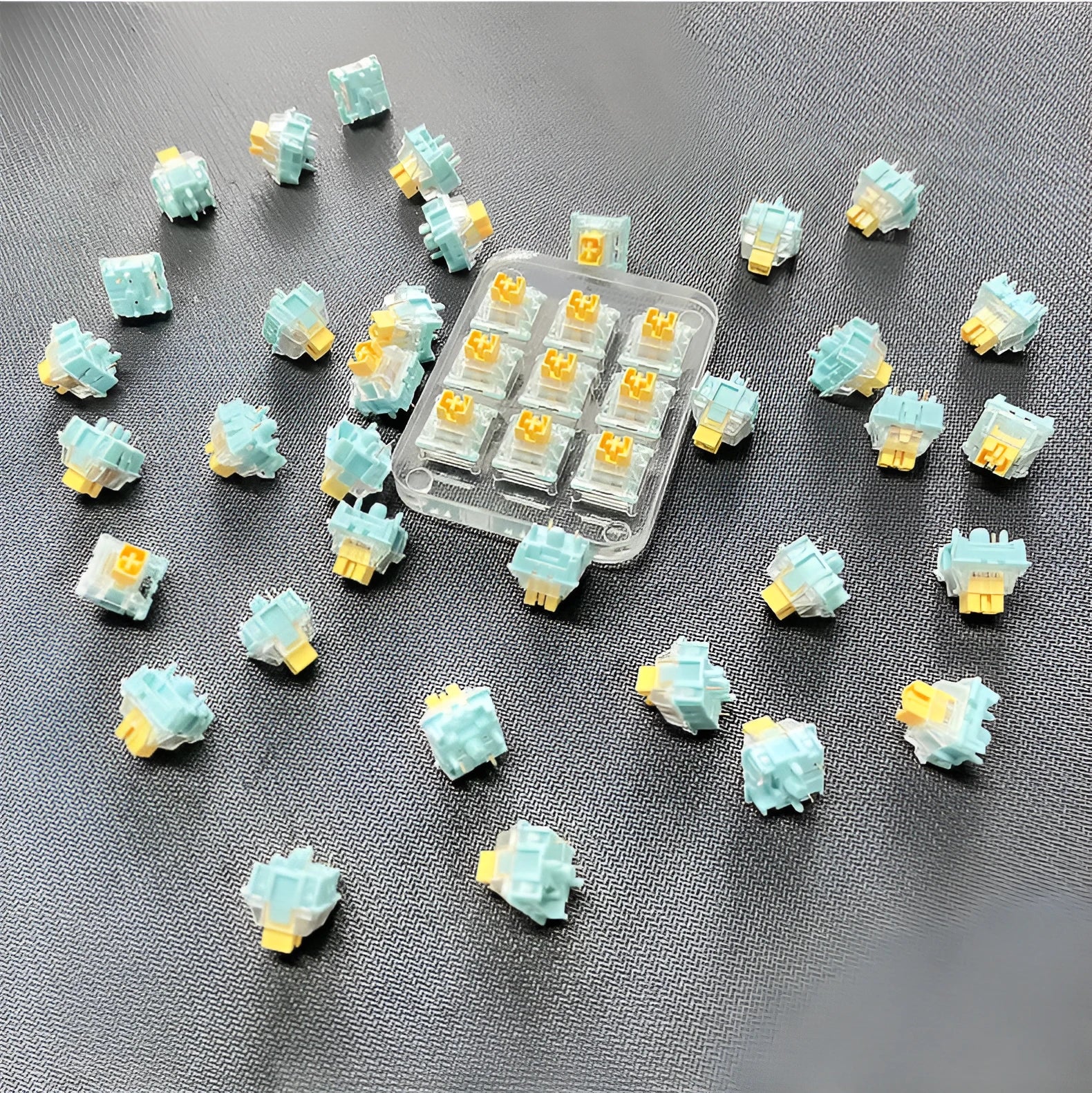36 Tiger Mo Sea Salt Lemon PRO Mute keyboard switches for mechanical keyboard builds