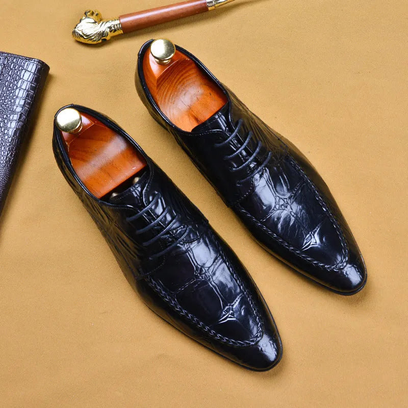 Men's black and brown British style leather shoes with alligator pattern and horse bit buckle