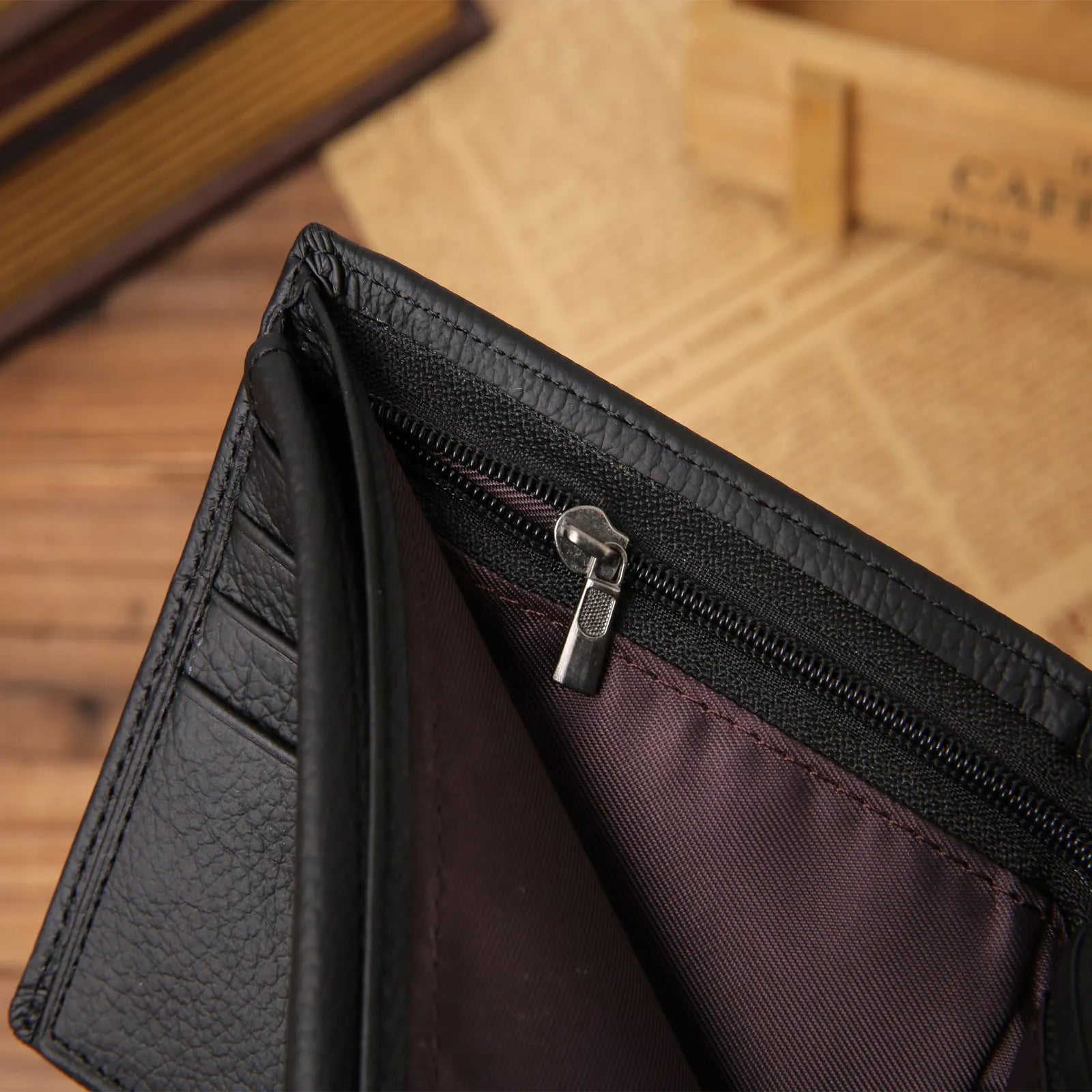 Men's black first-layer cowhide leather bifold wallet with stitching and coin purse measuring 11.5cm by 9.5cm