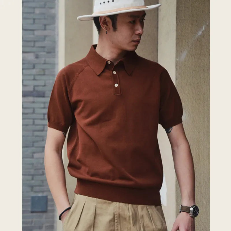Retro slim fit cotton short-sleeved t-shirt in dark brown colour with knitted fabric construction