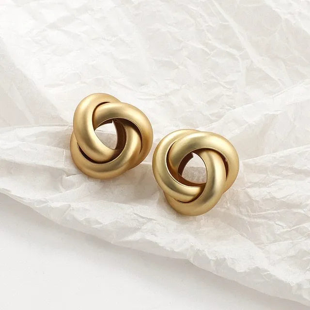 Sweet simulated pearl earrings for women gold alloy geometric shape party office leisure gift choice of 18 styles A-R