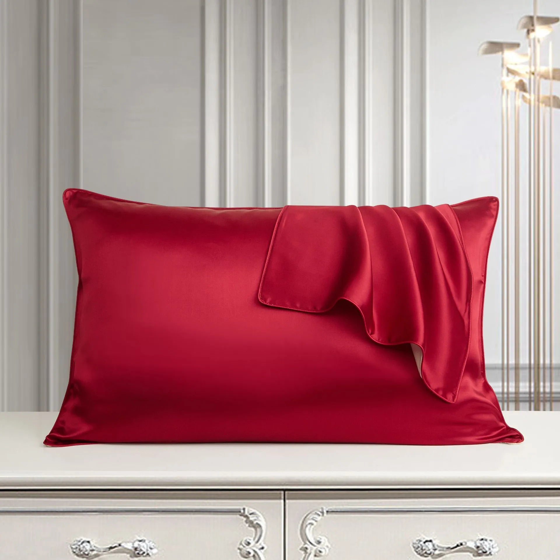 Single mulberry silk pillowcase in palace luxury style, size 48cm by 74cm.