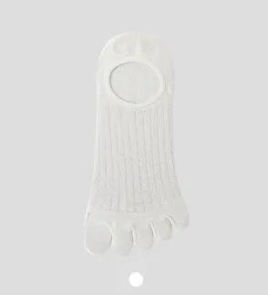 Modal five-finger boat socks in black, showing ultra-thin invisible design for low-cut shoes.
