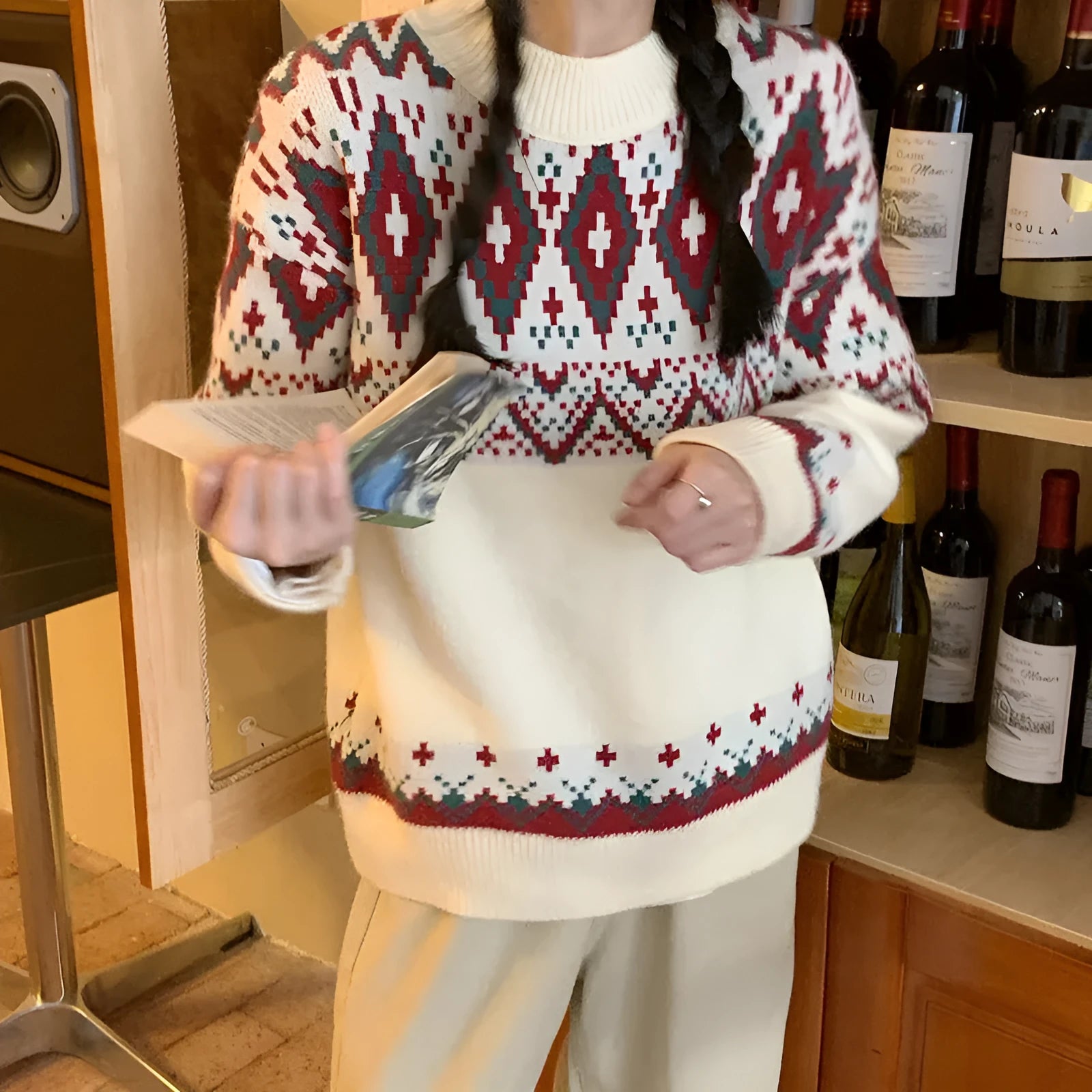 Loose red and white striped retro-style pullover knitted top with long sleeves