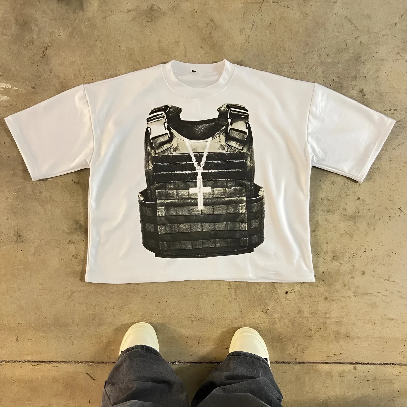 Cotton short sleeve T-shirt with retro street style printed design and drop-shoulder sleeves