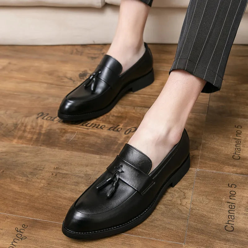 Men's black and brown tassel loafers slip-on business casual shoes with rubber sole
