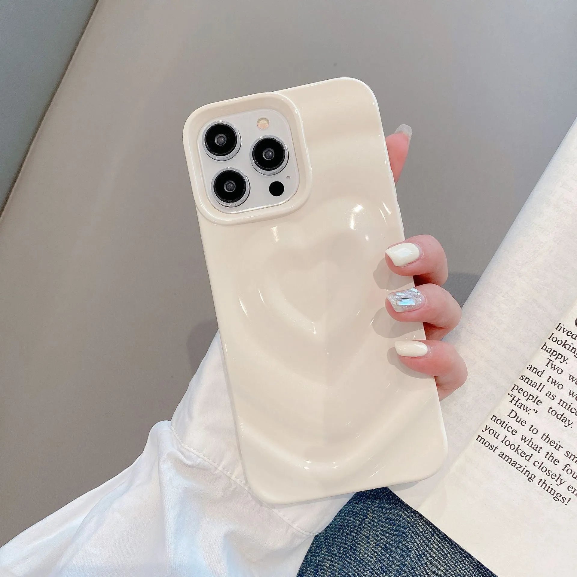 Three-dimensional love wave pattern pleated TPU phone case in milky white, compatible with iPhone 11 to 15
