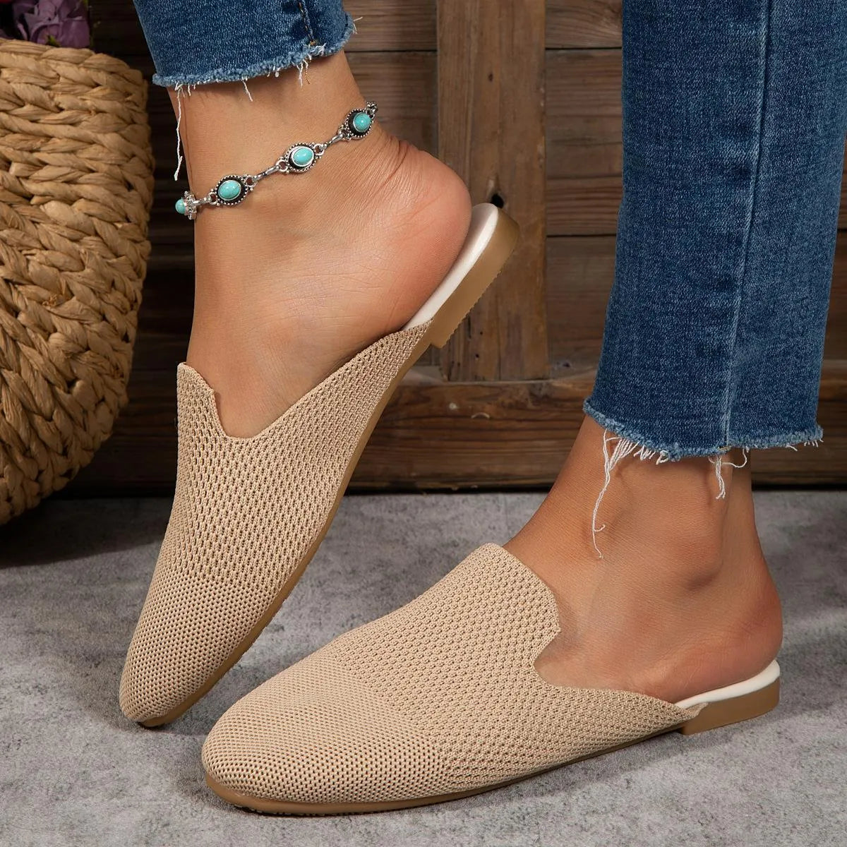 Women's candy colour mesh sandals with round toe and flat rubber sole