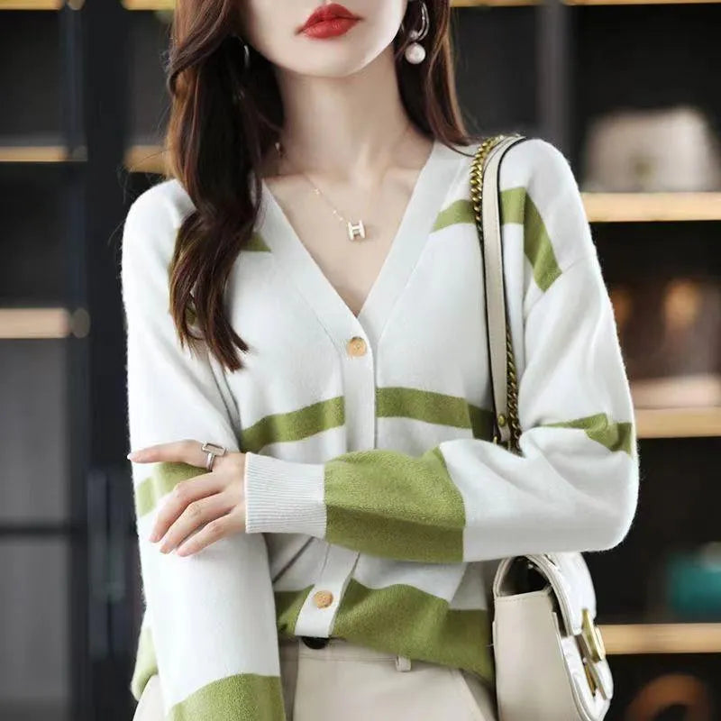 Women's striped knitted cardigan with 3D pattern, V-neck, and button front in slim fit