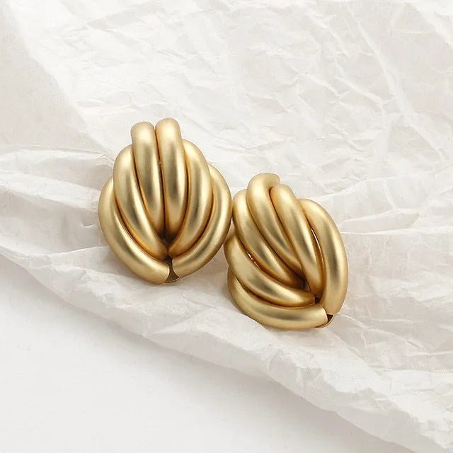 Sweet simulated pearl earrings for women gold alloy geometric shape party office leisure gift choice of 18 styles A-R